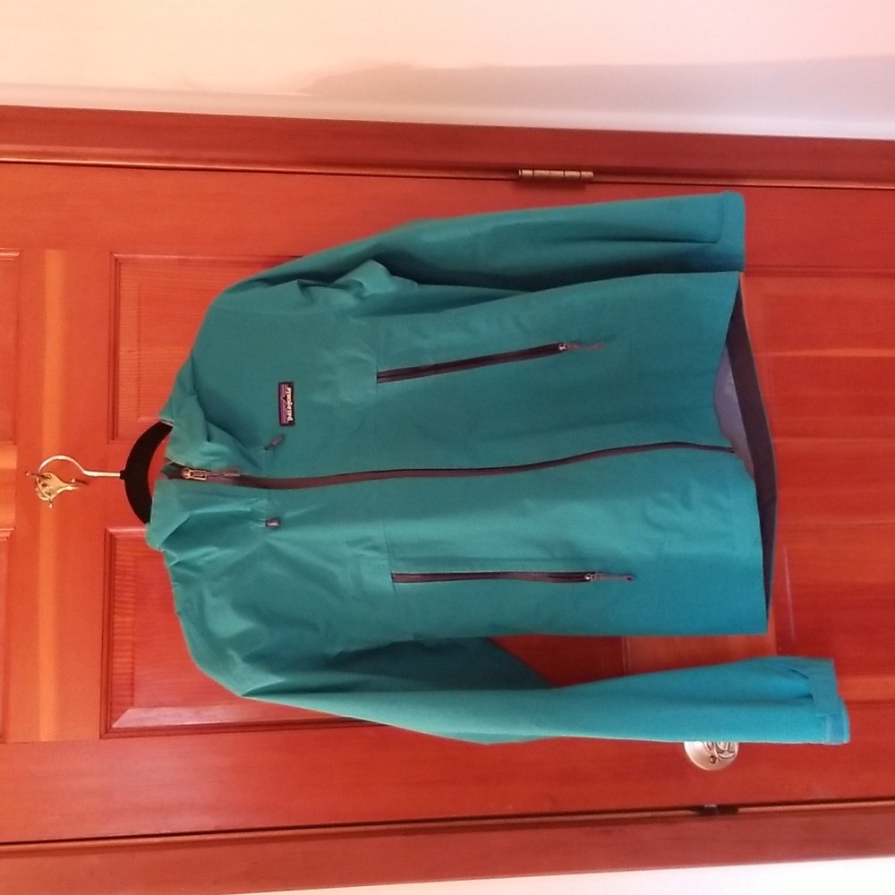Patagonia Torrentshell Jacket mens XS teal